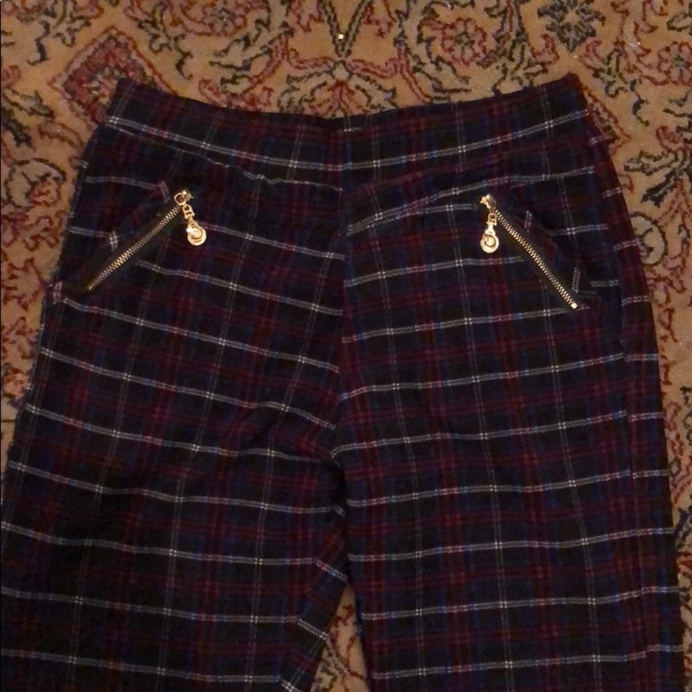 Women’s plaid holiday jegging